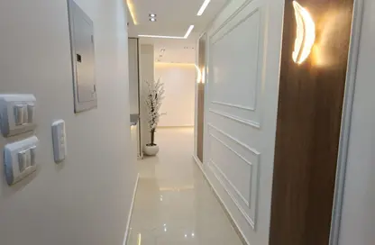 Apartment - 3 Bedrooms - 2 Bathrooms for sale in Gate 4 - Mena - Hadayek El Ahram - Giza