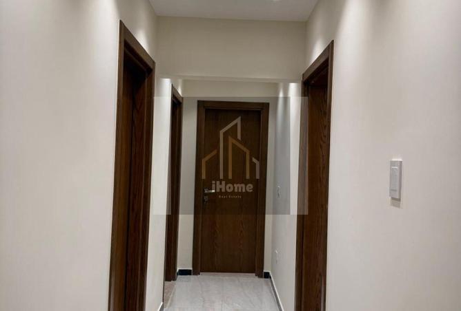 70098737 - Property Image 3