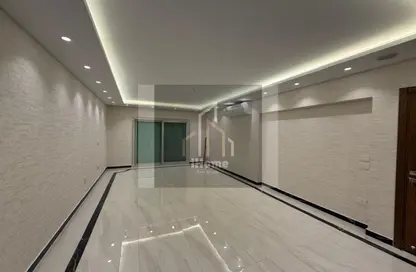 Apartment - 3 Bedrooms - 3 Bathrooms for rent in Al Gezira St. - South Investors Area - New Cairo City - Cairo