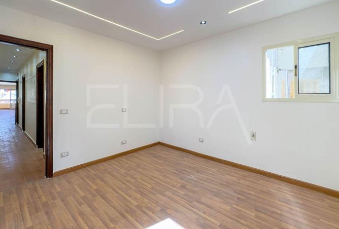 8614891 - Property Image 3