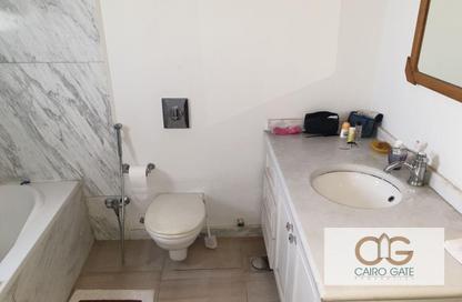 Apartment - 3 Bedrooms - 3 Bathrooms for rent in Al Gabalaya St. - Zamalek - Cairo