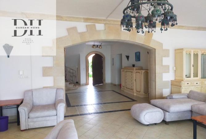 8588383 - Property Image 2