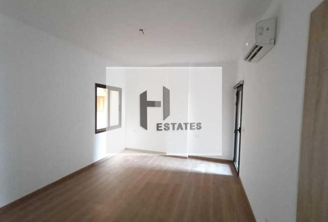 64387823 - Property Image 3