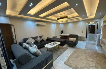 Apartment - 2 Bedrooms - 1 Bathroom for rent in Tiba St. - Mohandessin - Giza