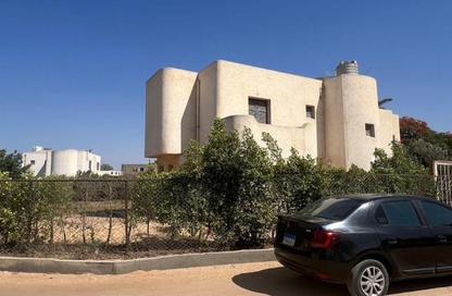 فيلا - 3 غرف نوم - 2 حمامات للبيع في سانتوريني - طريق مصر اسكندرية الصحراوي - مدينة 6 أكتوبر - الجيزة فيلا - 3 غرف نوم - 2 حمامات للبيع في سانتوريني - طريق مصر اسكندرية الصحراوي - مدينة 6 أكتوبر - الجيزة