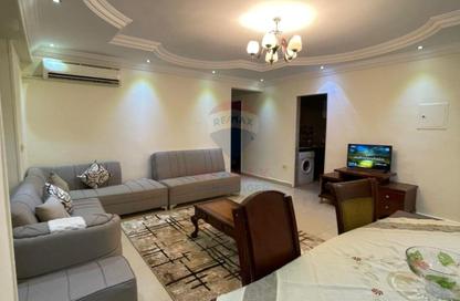 Apartment - 2 Bedrooms - 1 Bathroom for rent in Hadayek Al Mohandessin - 4th District - Sheikh Zayed City - Giza