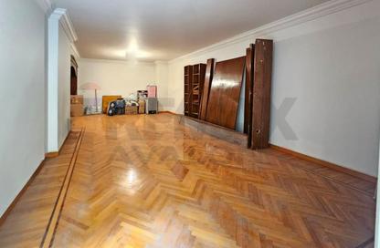 Apartment - 3 Bedrooms - 3 Bathrooms for sale in Kafr Abdo - Roushdy - Hay Sharq - Alexandria
