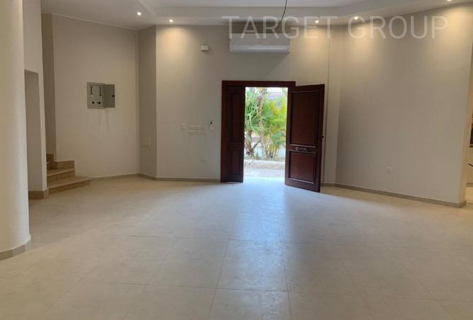 8640908 - Property Image 3