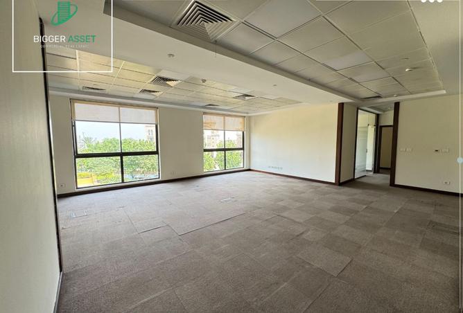 96864388 - Property Main Image