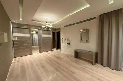 شقة - 4 غرف نوم - 4 حمامات للبيع في زايد ديونز - الحي السادس - الشيخ زايد - الجيزة