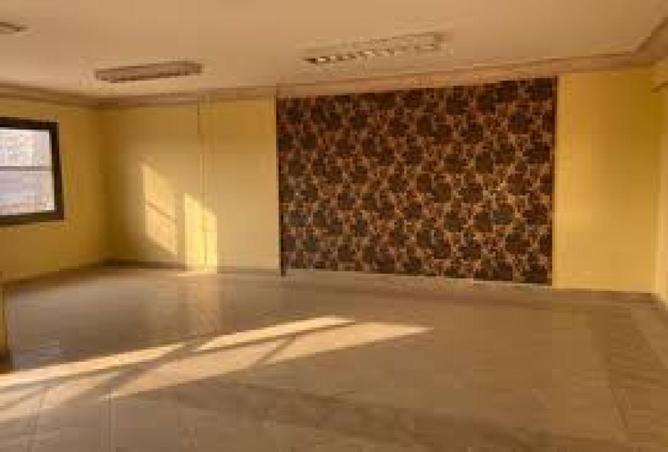 8715561 - Property Image 3