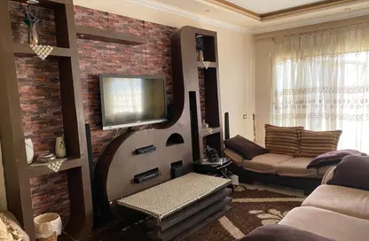 Apartment - 3 Bedrooms - 3 Bathrooms for rent in Ka'b Ibn Malik St. - Al Narges 6 - Al Narges - New Cairo City - Cairo