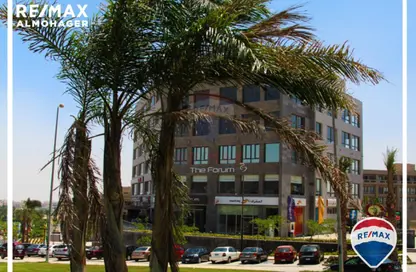 Office Space - 3 Bedrooms - 1 Bathroom for sale in Park St. - 26th of July Corridor - Sheikh Zayed City - Giza