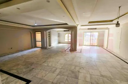 Apartment - 4 Bedrooms - 3 Bathrooms for sale in Smouha - Hay Sharq - Alexandria