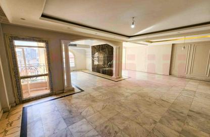 Apartment - 4 Bedrooms - 3 Bathrooms for sale in Smouha - Hay Sharq - Alexandria