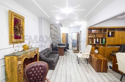 Apartment - 3 - 2 for sale in Mahmoud Al Essawy St. - Miami - Hay Awal El Montazah - Alexandria