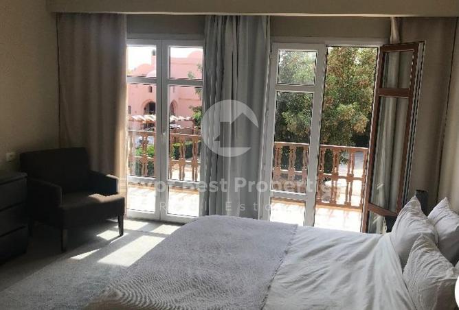 8651691 - Property Image 2