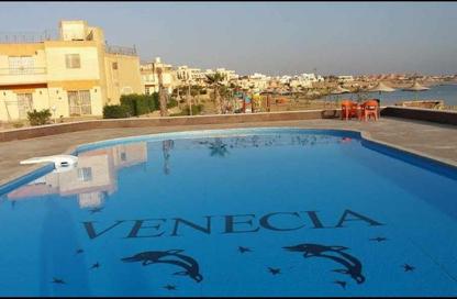Chalet - 2 Bedrooms - 1 Bathroom for sale in Venecia Bent Al Sultan - Al Ain Al Sokhna - Suez