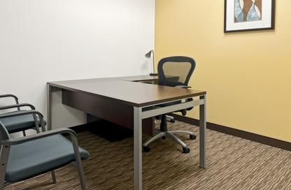 Office Space - Studio - 1 Bathroom for rent in Nasr St. - Hay El Maadi - Cairo
