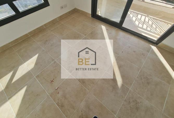 8702830 - Property Image 2