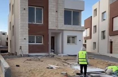فيلا - 4 غرف نوم - 4 حمامات للبيع في ازار 2 - كمبوندات التجمع الخامس - التجمع الخامس - مدينة القاهرة الجديدة - القاهرة