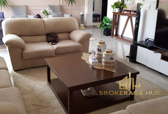 74028846 - Property Image 3