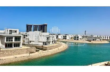 فيلا - 5 غرف نوم - 6 حمامات للبيع في مازيرين - مدينة العلمين الجديدة - العلمين - الساحل الشمالي