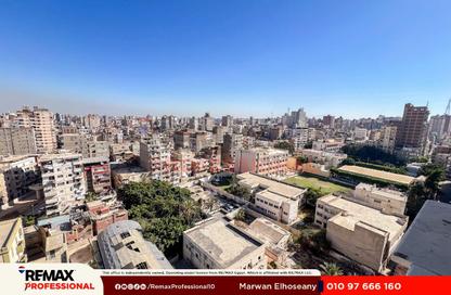 Apartment - 3 Bedrooms - 1 Bathroom for sale in Omar Al Mokhtar St. - Janaklees - Hay Sharq - Alexandria