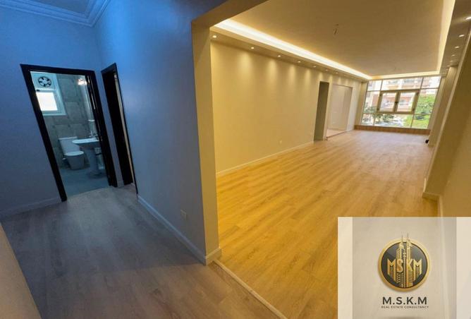 104600688 - Property Image 3