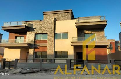 Villa - 4 Bedrooms - 5 Bathrooms for sale in Taj City - 5th Settlement Compounds - The 5th Settlement - New Cairo City - Cairo