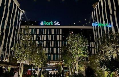 Office Space - 4 Bedrooms - 3 Bathrooms for sale in Park St. - 26th of July Corridor - Sheikh Zayed City - Giza
