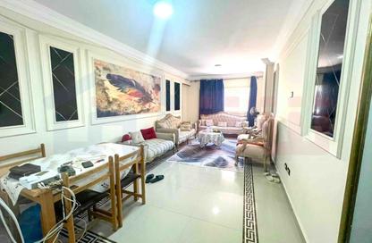 Apartment - 2 Bedrooms - 1 Bathroom for sale in Cleopatra - Hay Sharq - Alexandria