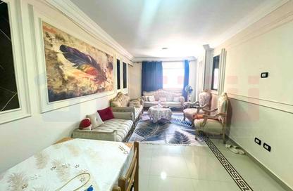 Apartment - 2 Bedrooms - 1 Bathroom for sale in Cleopatra - Hay Sharq - Alexandria