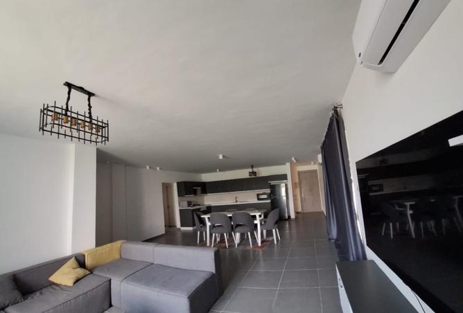 102633348 - Property Main Image