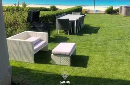 Chalet - 2 Bedrooms - 2 Bathrooms for sale in Ramla - Ras Al Hekma - North Coast
