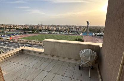 (بنتهاوس  (روف - 3 غرف نوم - 3 حمامات للايجار في ذا فيلدج - المستثمرين الجنوبية - مدينة القاهرة الجديدة - القاهرة