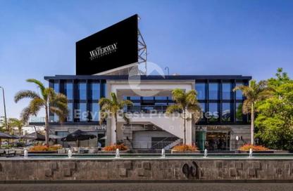 Shop - Studio - 2 Bathrooms for sale in 5A by The Waterway - Ring Road - The 5th Settlement - New Cairo City - Cairo