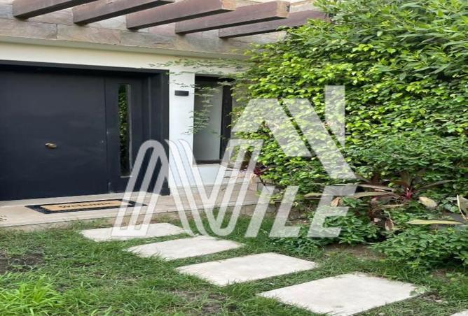 8633233 - Property Image 2