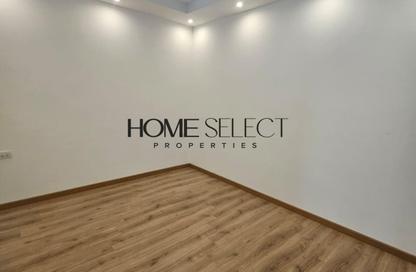 Villa - 4 Bedrooms - 4 Bathrooms for sale in Village West - Sheikh Zayed Compounds - Sheikh Zayed City - Giza