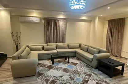 Apartment - 2 Bedrooms - 1 Bathroom for rent in Al Sharq Al Taamin - 5th Settlement Compounds - The 5th Settlement - New Cairo City - Cairo Apartment - 2 Bedrooms - 1 Bathroom for rent in Al Sharq Al Taamin - 5th Settlement Compounds - The 5th Settlement - New Cairo City - Cairo