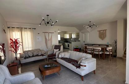 Twin House - 3 Bedrooms - 3 Bathrooms for rent in Mountain View - Ras Al Hekma - North Coast