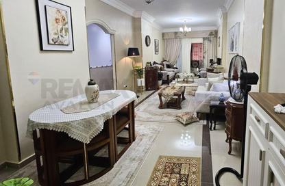 Apartment - 2 Bedrooms - 1 Bathroom for sale in Waboor Elmayah - Hay Wasat - Alexandria
