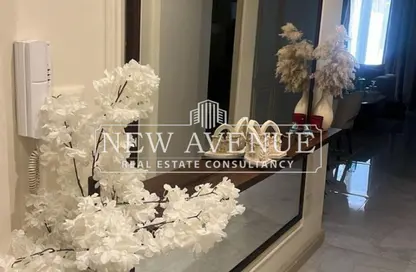 شقة - 3 غرف نوم - 3 حمامات للبيع في جاليريا  مون فالى - المستثمرين الجنوبية - مدينة القاهرة الجديدة - القاهرة