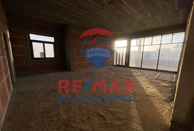 8659356 - Property Image 2