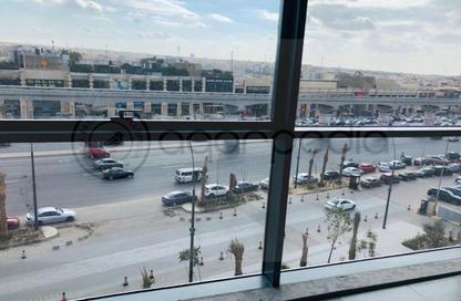 نصف طابق - استوديو - 1 للايجار في مول ايست لين - شارع التسعين الجنوبي - التجمع الخامس - مدينة القاهرة الجديدة - القاهرة