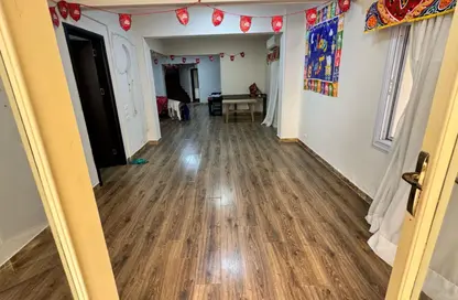 دوبلكس - 6 غرف نوم - 2 حمامات للبيع في شارع جعفر بن ابي طالب - الياسمين 4 - الياسمين - مدينة القاهرة الجديدة - القاهرة