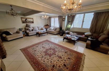 Apartment - 3 - 2 for sale in Hassan Assem St. - Zamalek - Cairo