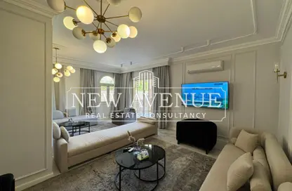 منزل مزدوج - 4 غرف نوم - 4 حمامات للبيع في مكسيم ريزيدنس - الحي الخامس - مدينة الشروق - القاهرة