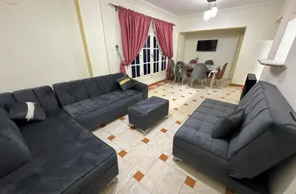 Apartment - 2 Bedrooms - 1 Bathroom for rent in El Laselky - New Maadi - Hay El Maadi - Cairo