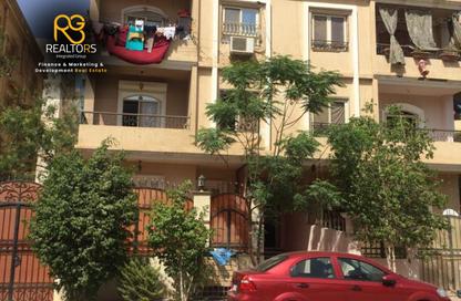 Roof - 3 Bedrooms - 1 Bathroom for sale in 1st District - 6 October City - Giza